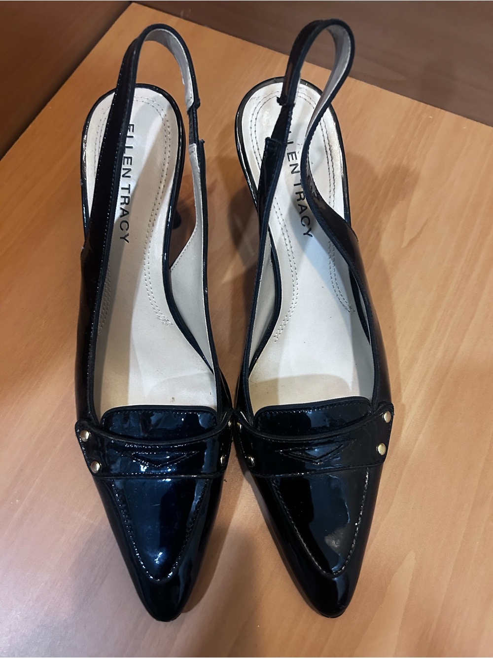 Ellen Tracy Black Patent Slingback Pointed Pumps with Stud Detail size 9
